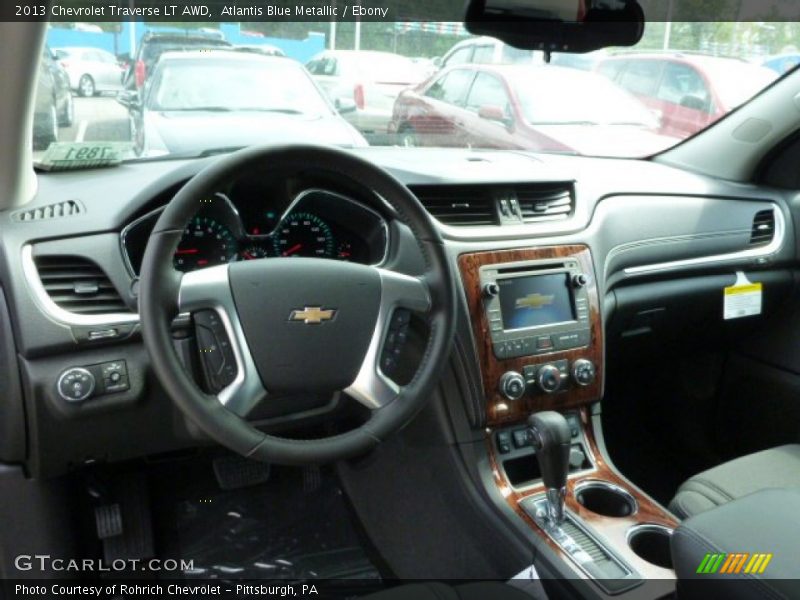 Dashboard of 2013 Traverse LT AWD