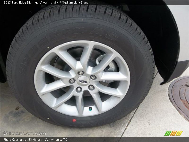 Ingot Silver Metallic / Medium Light Stone 2013 Ford Edge SE