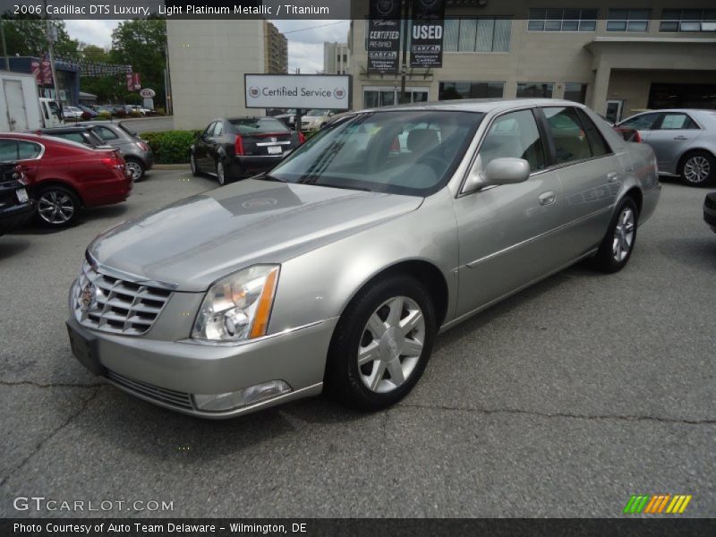Light Platinum Metallic / Titanium 2006 Cadillac DTS Luxury