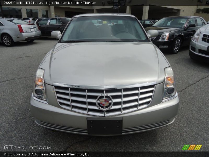 Light Platinum Metallic / Titanium 2006 Cadillac DTS Luxury