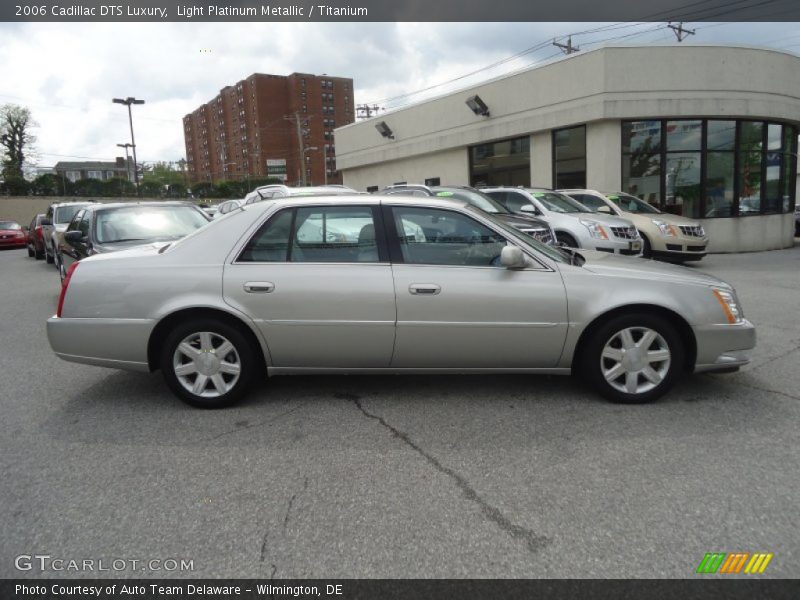 Light Platinum Metallic / Titanium 2006 Cadillac DTS Luxury