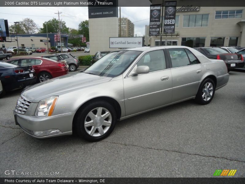 Light Platinum Metallic / Titanium 2006 Cadillac DTS Luxury
