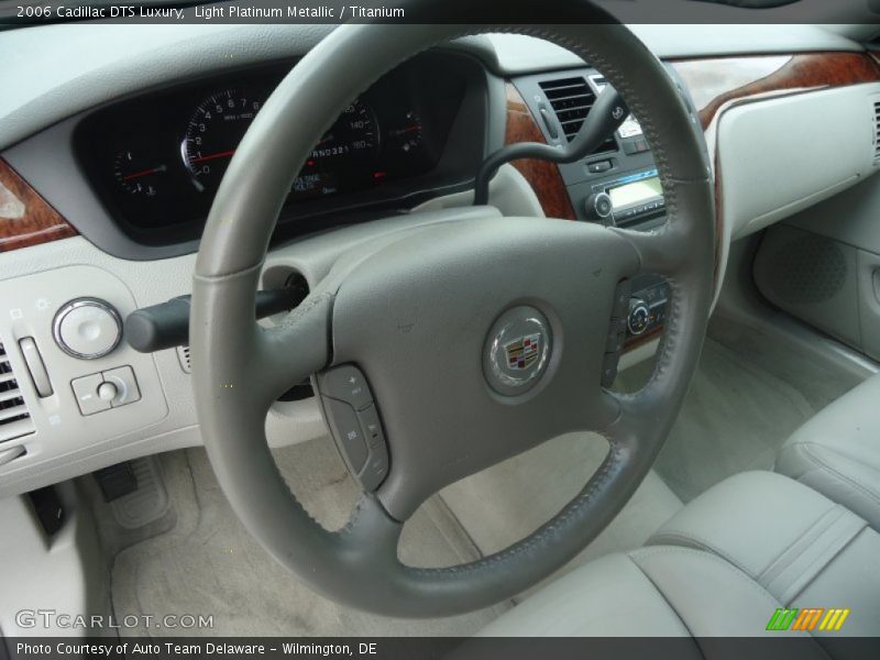 Light Platinum Metallic / Titanium 2006 Cadillac DTS Luxury