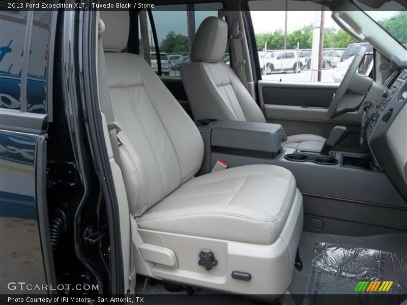 Tuxedo Black / Stone 2013 Ford Expedition XLT