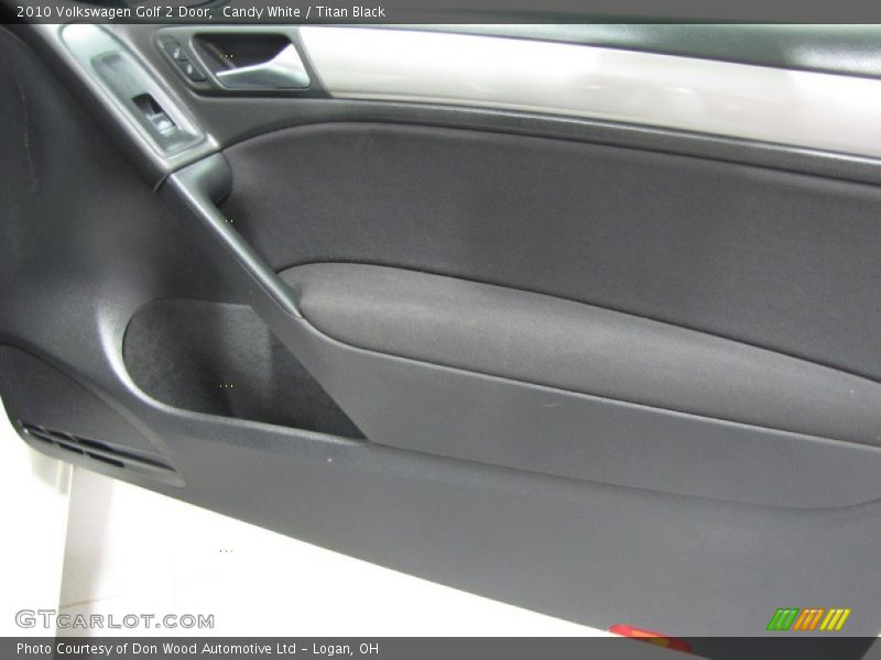 Candy White / Titan Black 2010 Volkswagen Golf 2 Door