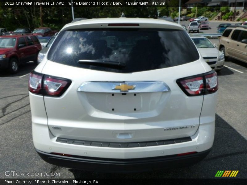 White Diamond Tricoat / Dark Titanium/Light Titanium 2013 Chevrolet Traverse LT AWD