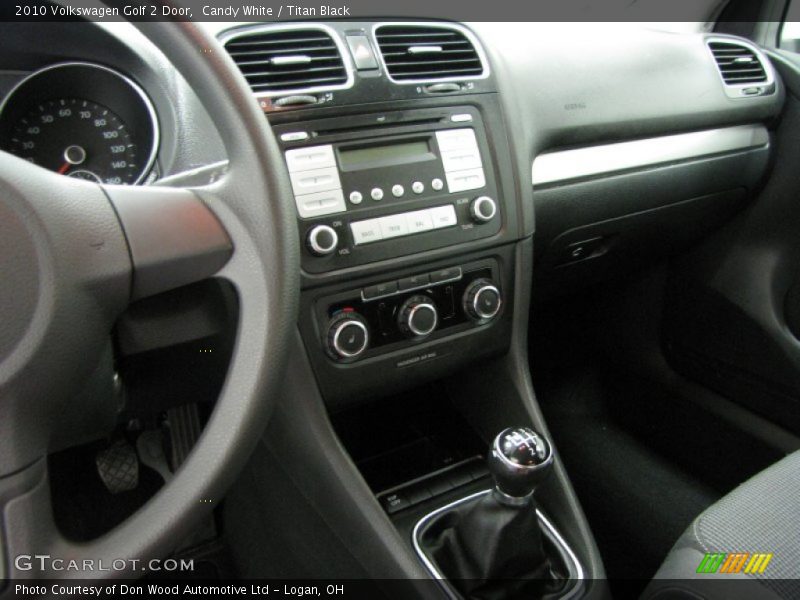 Candy White / Titan Black 2010 Volkswagen Golf 2 Door