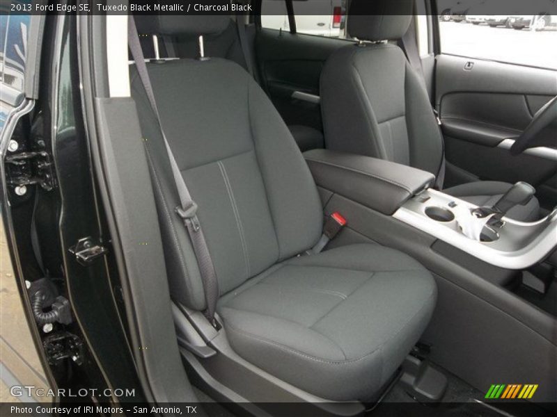 Tuxedo Black Metallic / Charcoal Black 2013 Ford Edge SE