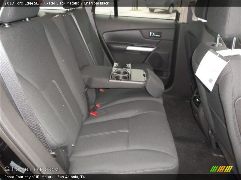 Tuxedo Black Metallic / Charcoal Black 2013 Ford Edge SE
