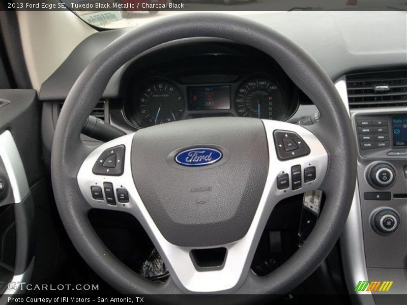 Tuxedo Black Metallic / Charcoal Black 2013 Ford Edge SE