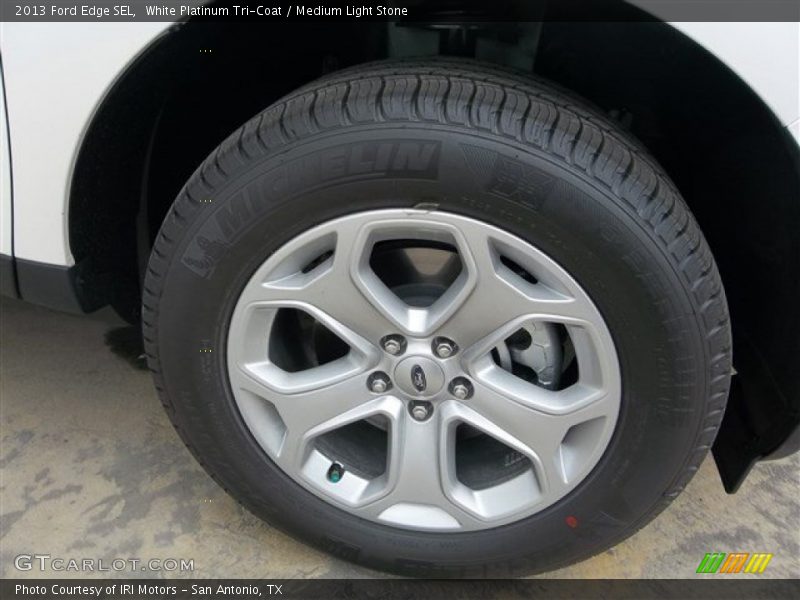 White Platinum Tri-Coat / Medium Light Stone 2013 Ford Edge SEL