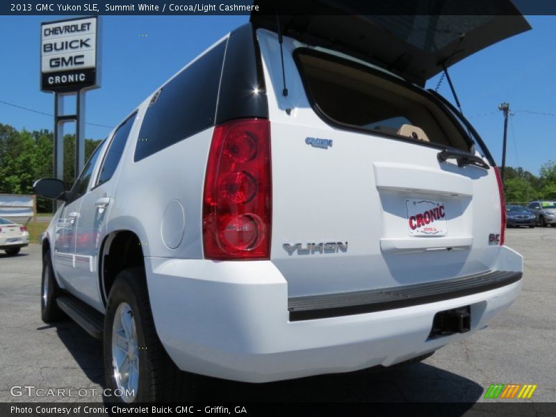 Summit White / Cocoa/Light Cashmere 2013 GMC Yukon SLE