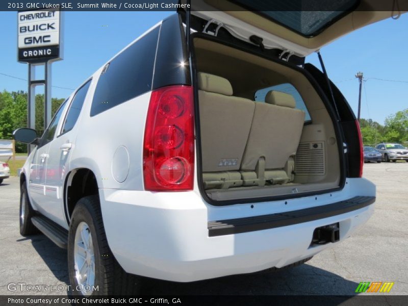 Summit White / Cocoa/Light Cashmere 2013 GMC Yukon SLE