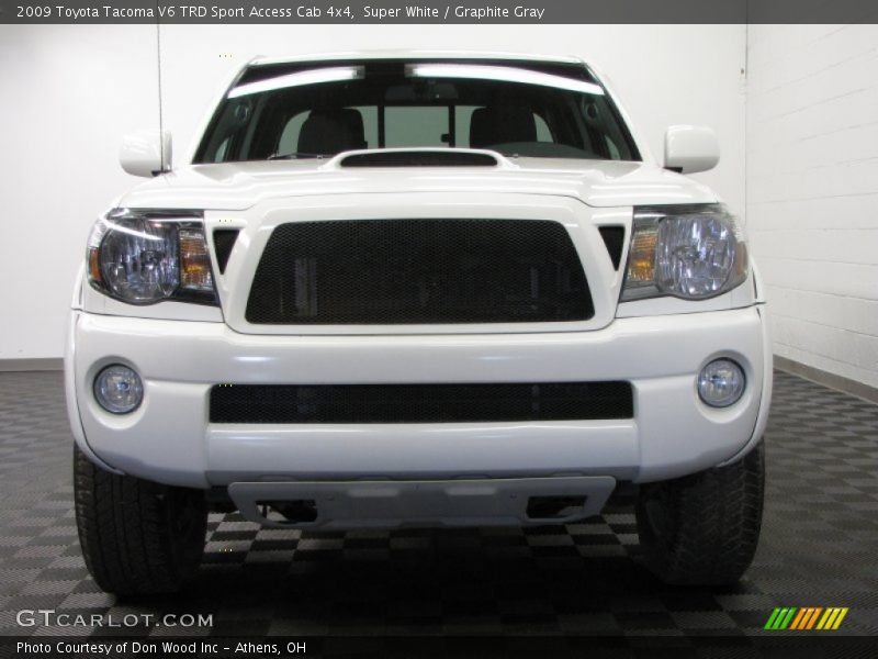Super White / Graphite Gray 2009 Toyota Tacoma V6 TRD Sport Access Cab 4x4