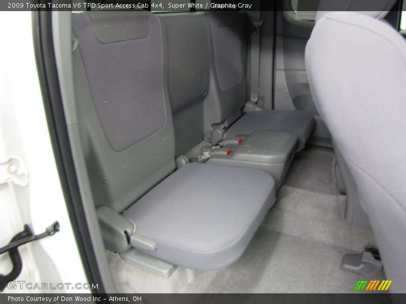 Super White / Graphite Gray 2009 Toyota Tacoma V6 TRD Sport Access Cab 4x4