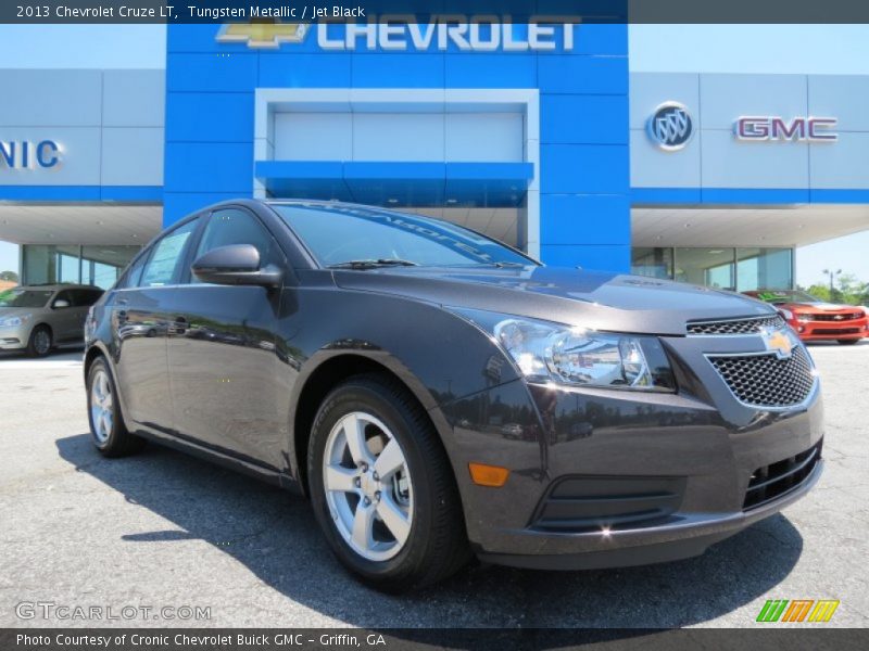 Tungsten Metallic / Jet Black 2013 Chevrolet Cruze LT