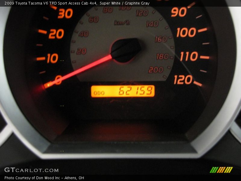 Super White / Graphite Gray 2009 Toyota Tacoma V6 TRD Sport Access Cab 4x4