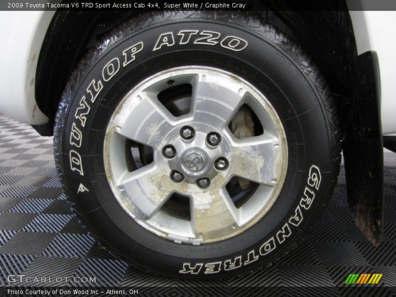 Super White / Graphite Gray 2009 Toyota Tacoma V6 TRD Sport Access Cab 4x4