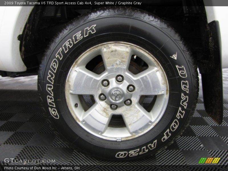 Super White / Graphite Gray 2009 Toyota Tacoma V6 TRD Sport Access Cab 4x4