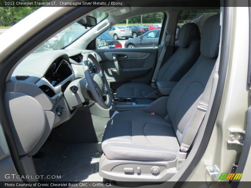 Champagne Silver Metallic / Ebony 2013 Chevrolet Traverse LT