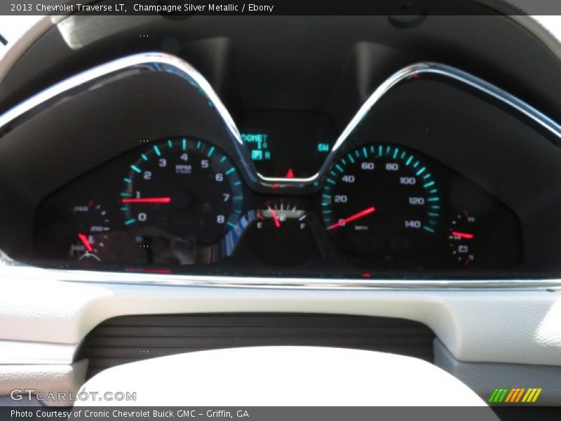 Champagne Silver Metallic / Ebony 2013 Chevrolet Traverse LT