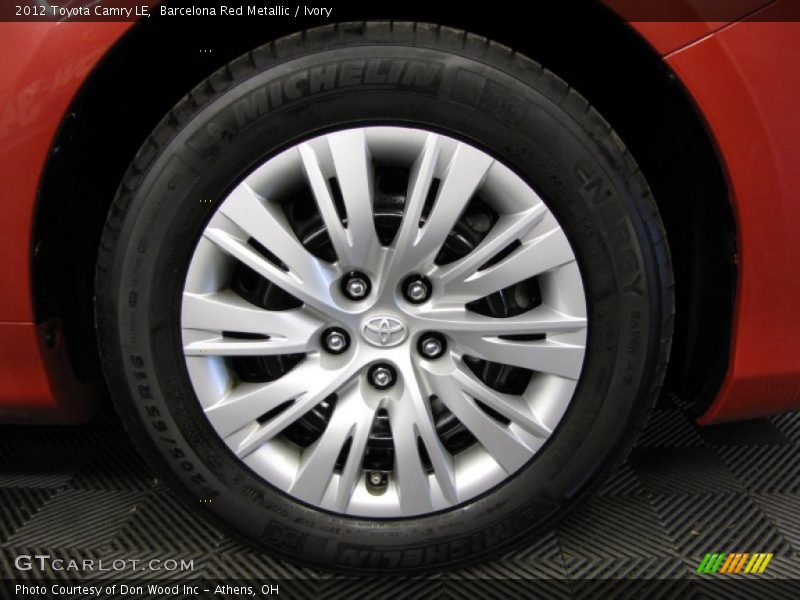 Barcelona Red Metallic / Ivory 2012 Toyota Camry LE