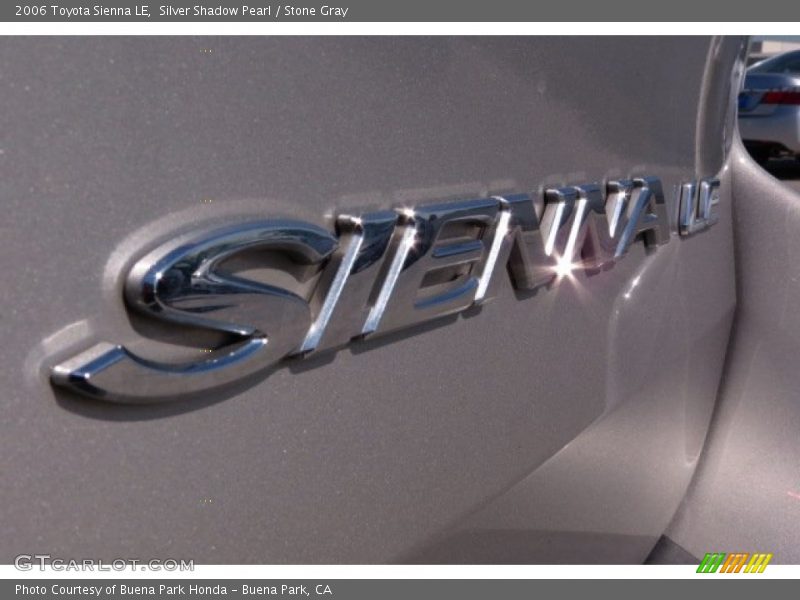Silver Shadow Pearl / Stone Gray 2006 Toyota Sienna LE