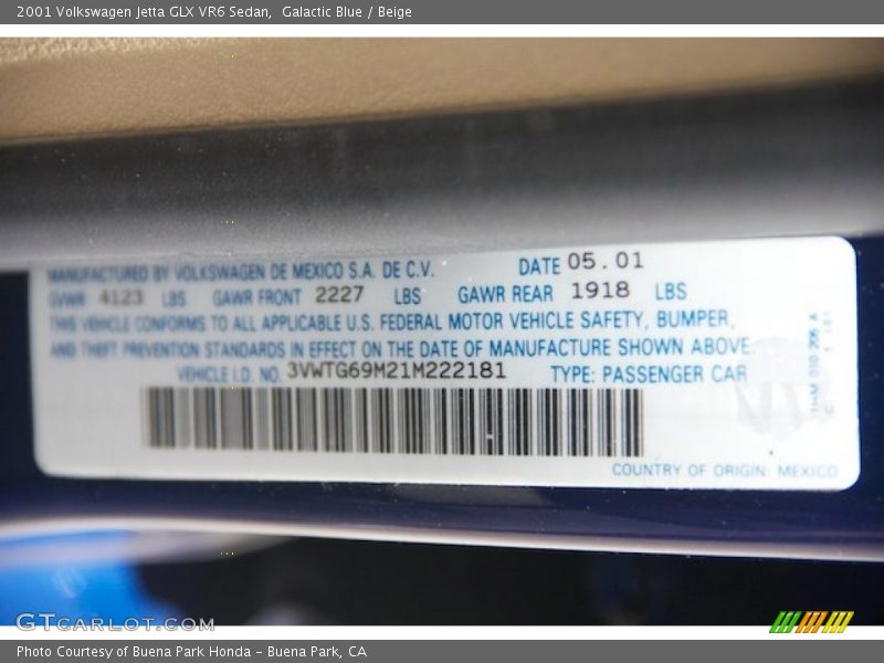 Galactic Blue / Beige 2001 Volkswagen Jetta GLX VR6 Sedan