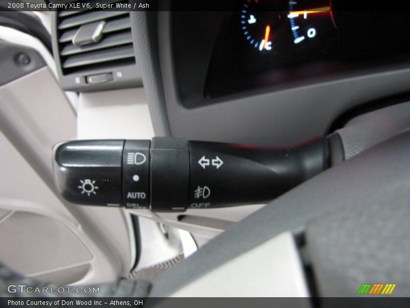 Super White / Ash 2008 Toyota Camry XLE V6
