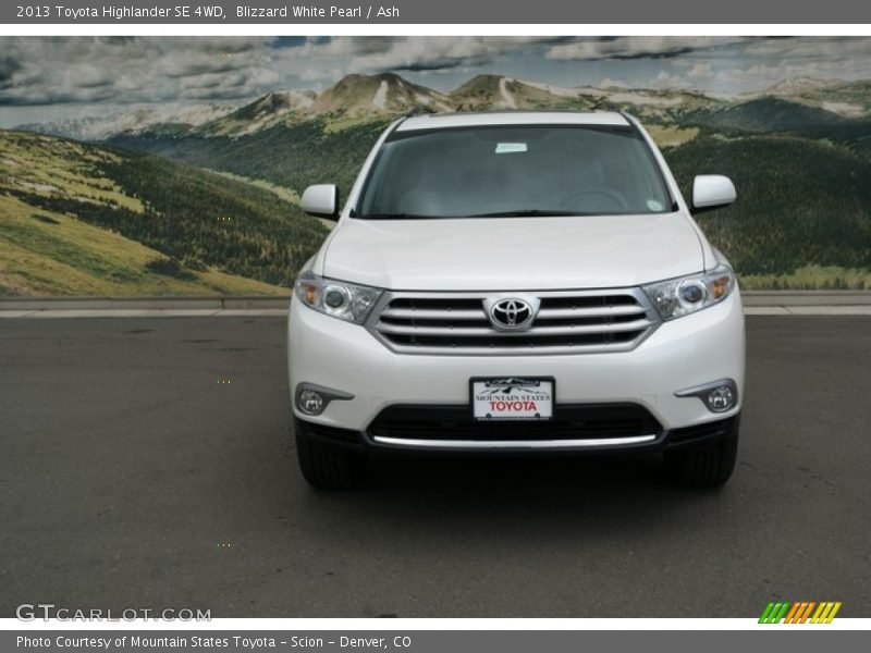 Blizzard White Pearl / Ash 2013 Toyota Highlander SE 4WD