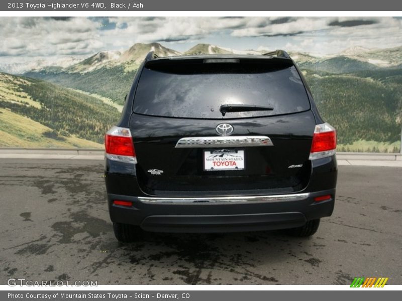 Black / Ash 2013 Toyota Highlander V6 4WD