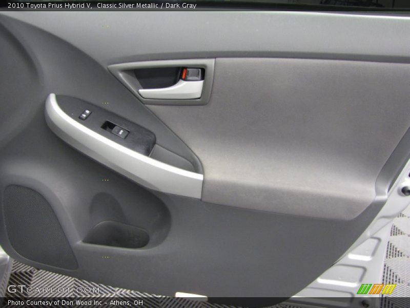 Classic Silver Metallic / Dark Gray 2010 Toyota Prius Hybrid V
