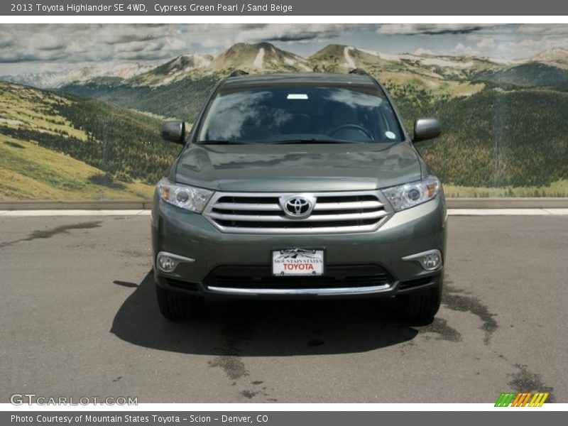 Cypress Green Pearl / Sand Beige 2013 Toyota Highlander SE 4WD