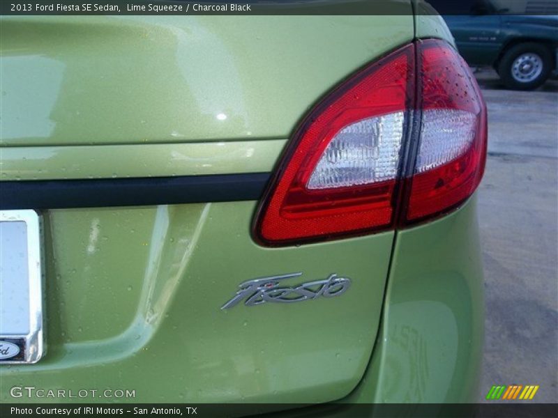 Lime Squeeze / Charcoal Black 2013 Ford Fiesta SE Sedan