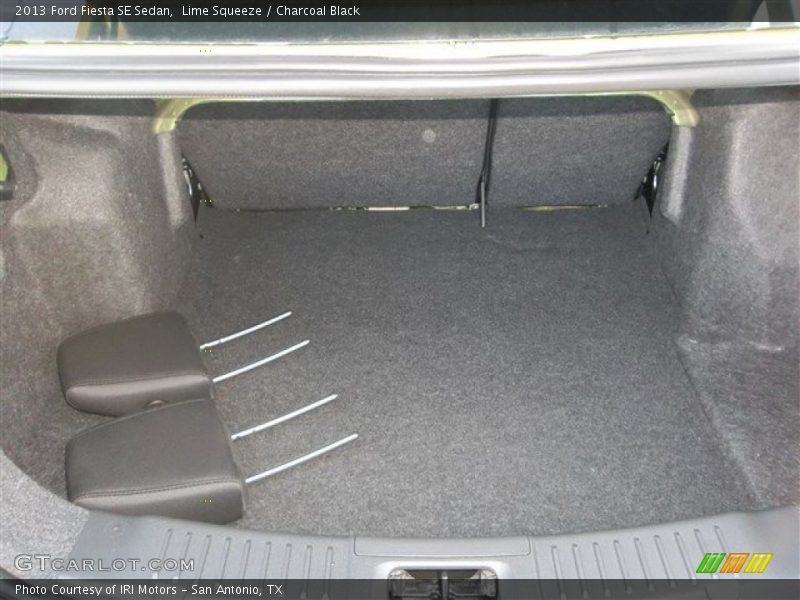 Lime Squeeze / Charcoal Black 2013 Ford Fiesta SE Sedan