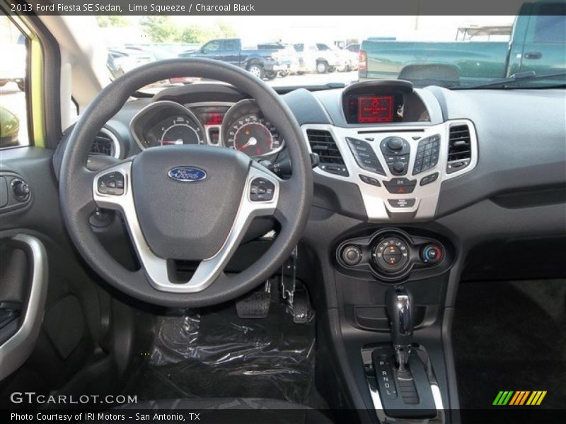 Lime Squeeze / Charcoal Black 2013 Ford Fiesta SE Sedan