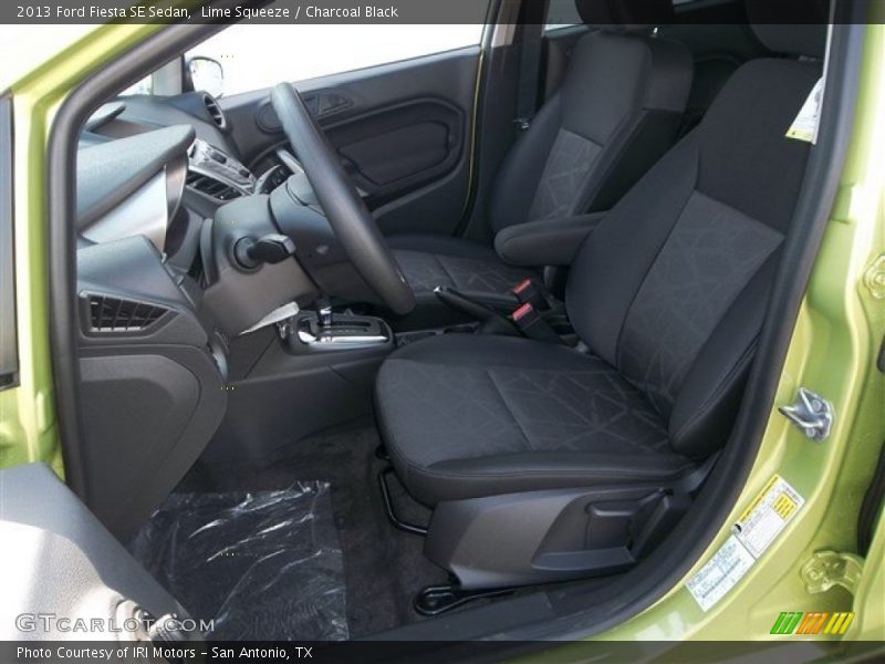 Lime Squeeze / Charcoal Black 2013 Ford Fiesta SE Sedan