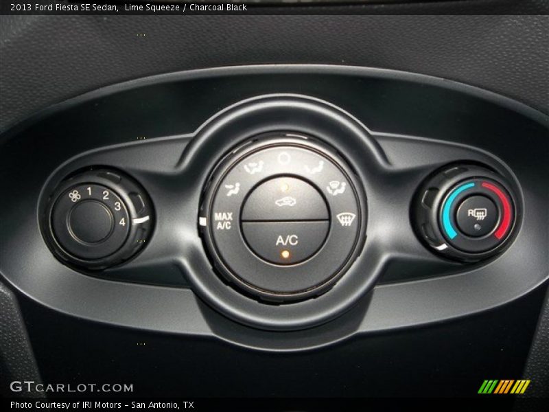 Lime Squeeze / Charcoal Black 2013 Ford Fiesta SE Sedan