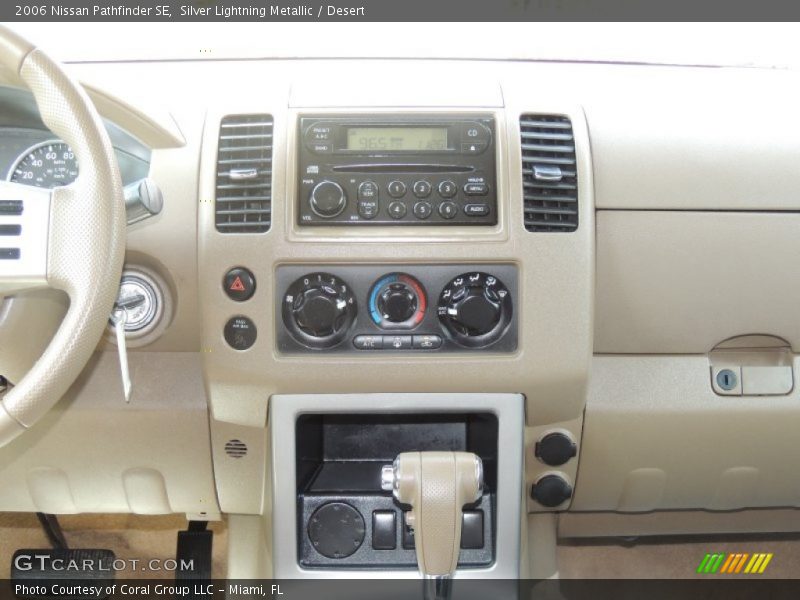 Silver Lightning Metallic / Desert 2006 Nissan Pathfinder SE