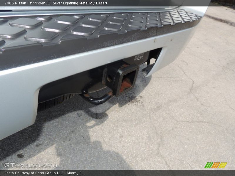 Silver Lightning Metallic / Desert 2006 Nissan Pathfinder SE