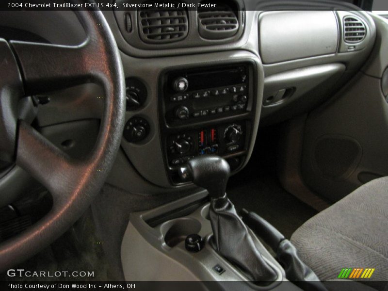 Silverstone Metallic / Dark Pewter 2004 Chevrolet TrailBlazer EXT LS 4x4