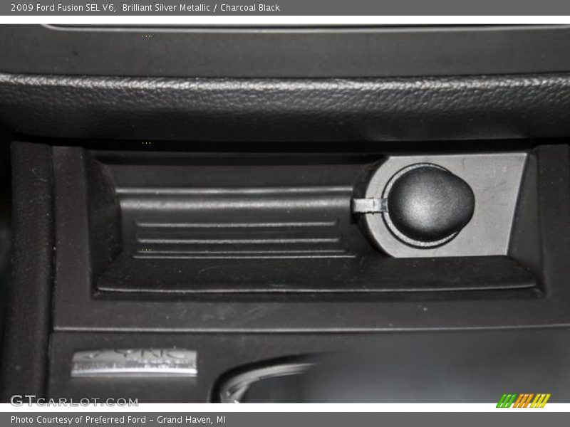 Brilliant Silver Metallic / Charcoal Black 2009 Ford Fusion SEL V6