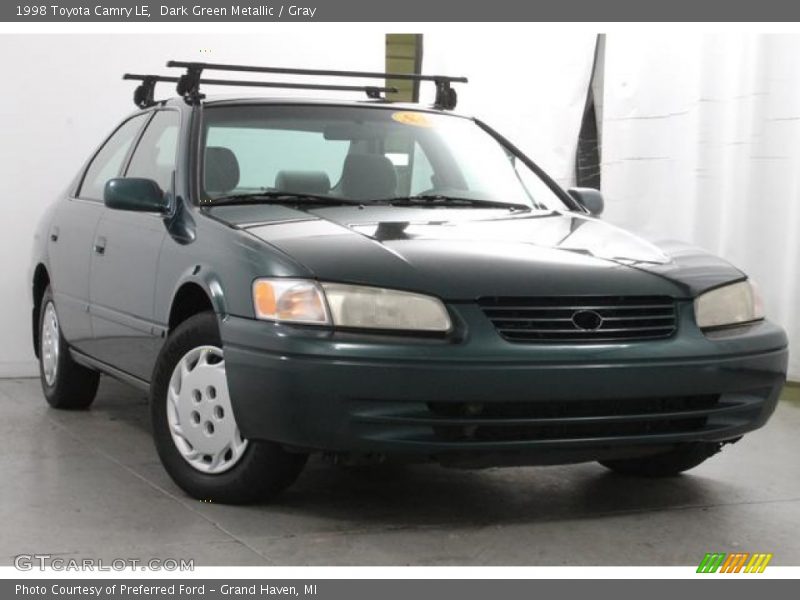 Dark Green Metallic / Gray 1998 Toyota Camry LE