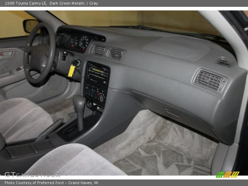 Dark Green Metallic / Gray 1998 Toyota Camry LE