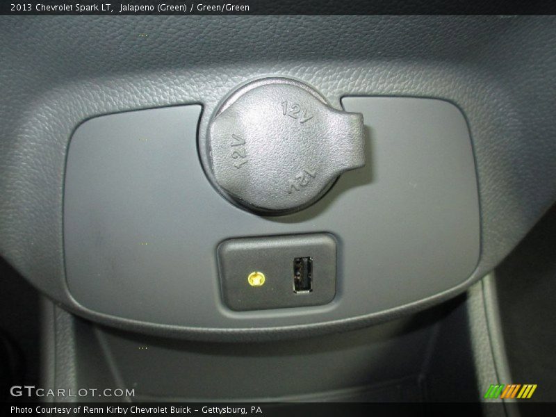 Jalapeno (Green) / Green/Green 2013 Chevrolet Spark LT