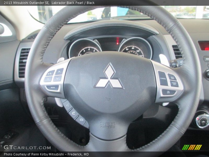 Labrador Black Pearl / Black 2013 Mitsubishi Outlander SE