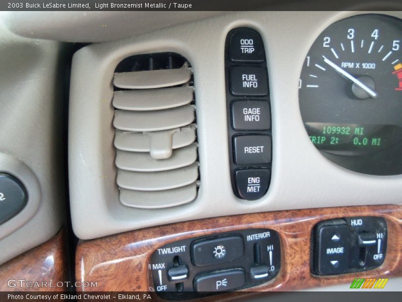 Controls of 2003 LeSabre Limited