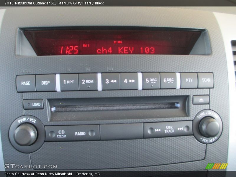 Mercury Gray Pearl / Black 2013 Mitsubishi Outlander SE