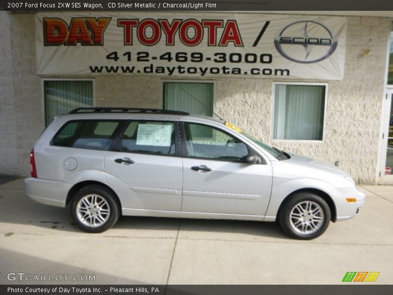 CD Silver Metallic / Charcoal/Light Flint 2007 Ford Focus ZXW SES Wagon