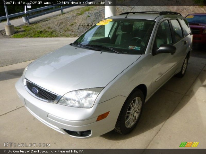 CD Silver Metallic / Charcoal/Light Flint 2007 Ford Focus ZXW SES Wagon